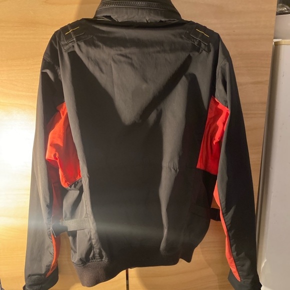 Ralph Lauren Men's C1 Raft Class Sports Sailing
Jacket with premium material. - Picture 6 of 6